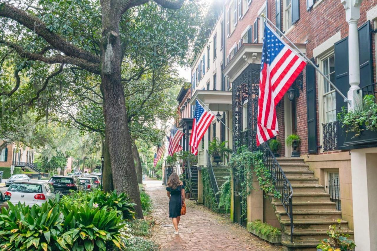 Southern Charmer-Historic District Downtown-Front Porch-Walk Score 90!!-Private Parking-1 Minute To Forsyth Park Σαβάνα Εξωτερικό φωτογραφία