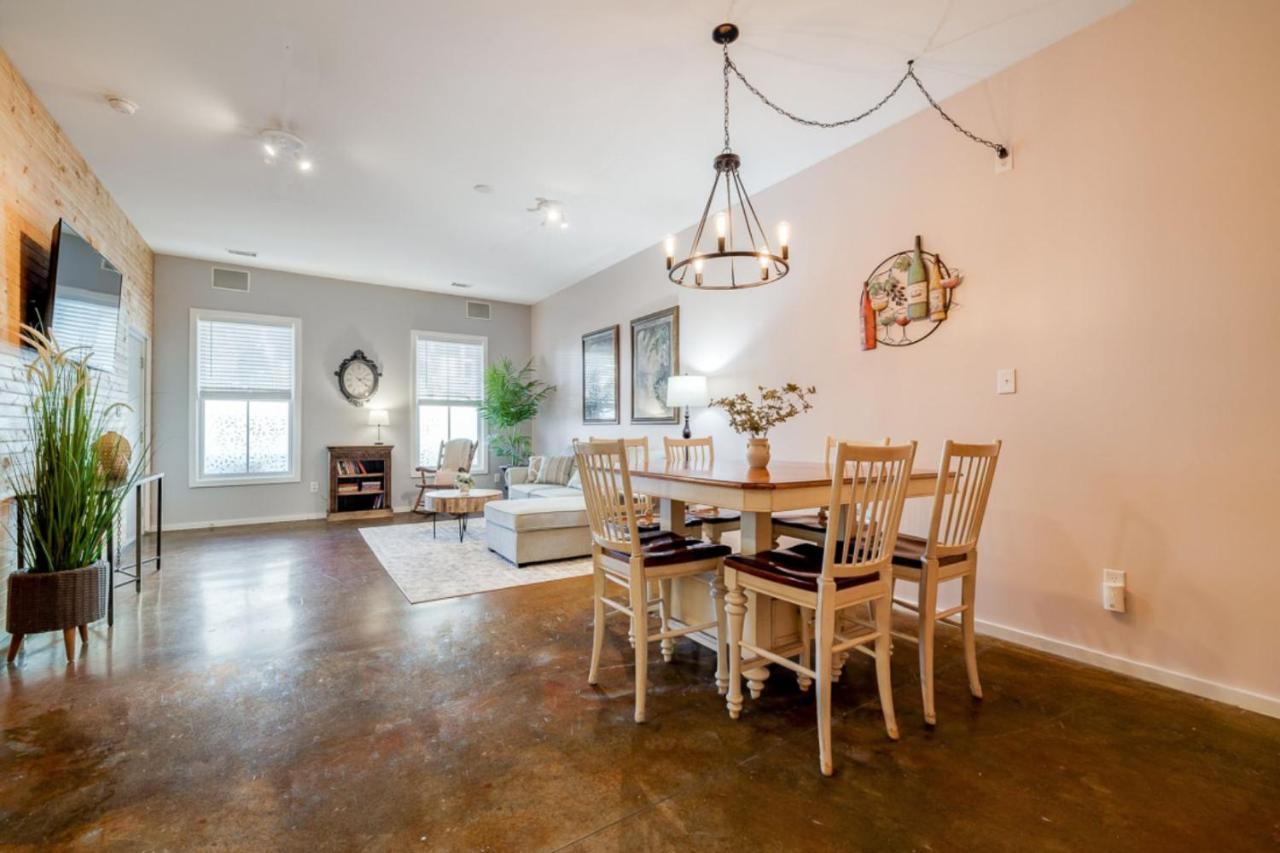 Southern Charmer-Historic District Downtown-Front Porch-Walk Score 90!!-Private Parking-1 Minute To Forsyth Park Σαβάνα Εξωτερικό φωτογραφία