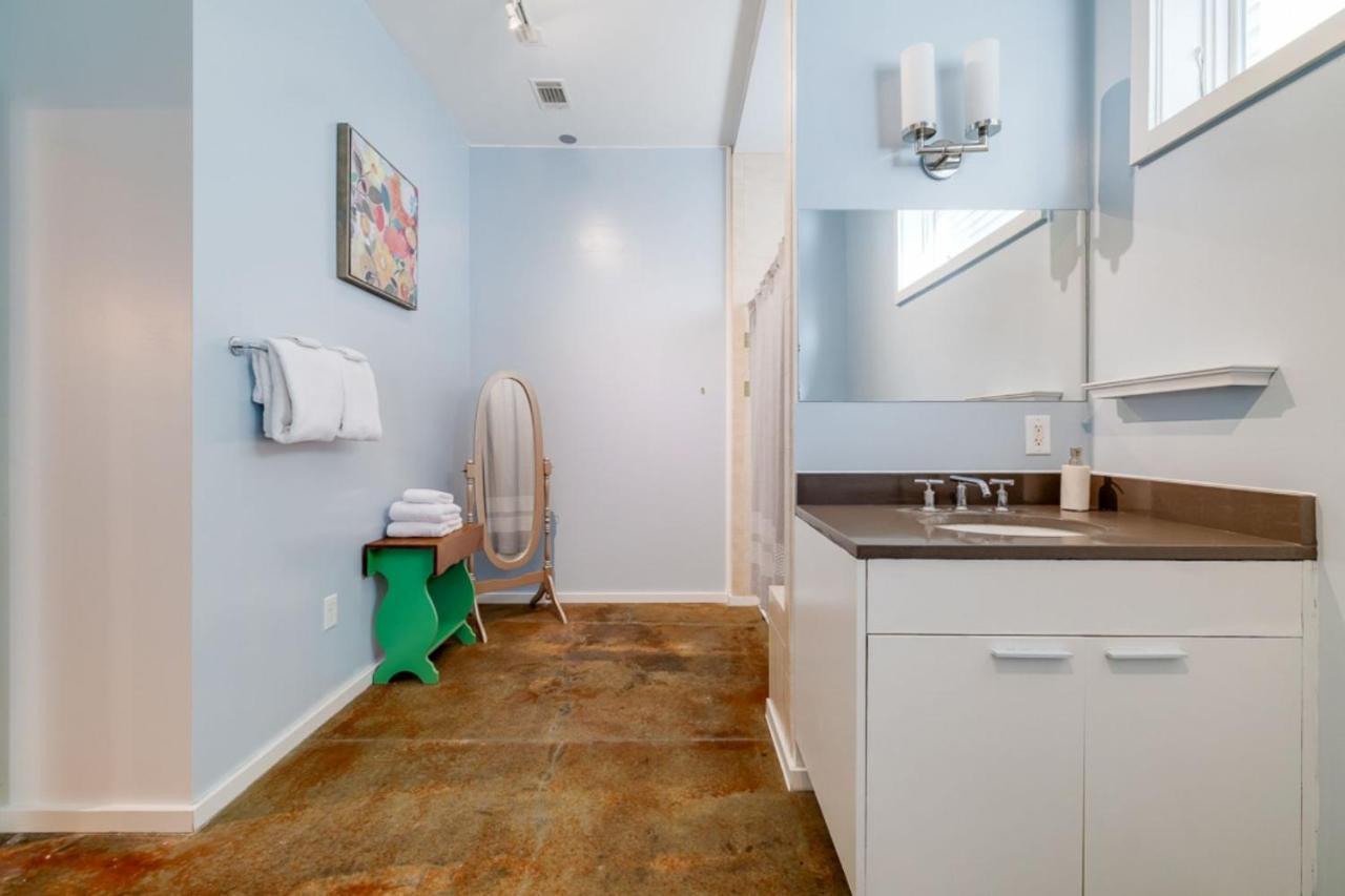 Southern Charmer-Historic District Downtown-Front Porch-Walk Score 90!!-Private Parking-1 Minute To Forsyth Park Σαβάνα Εξωτερικό φωτογραφία